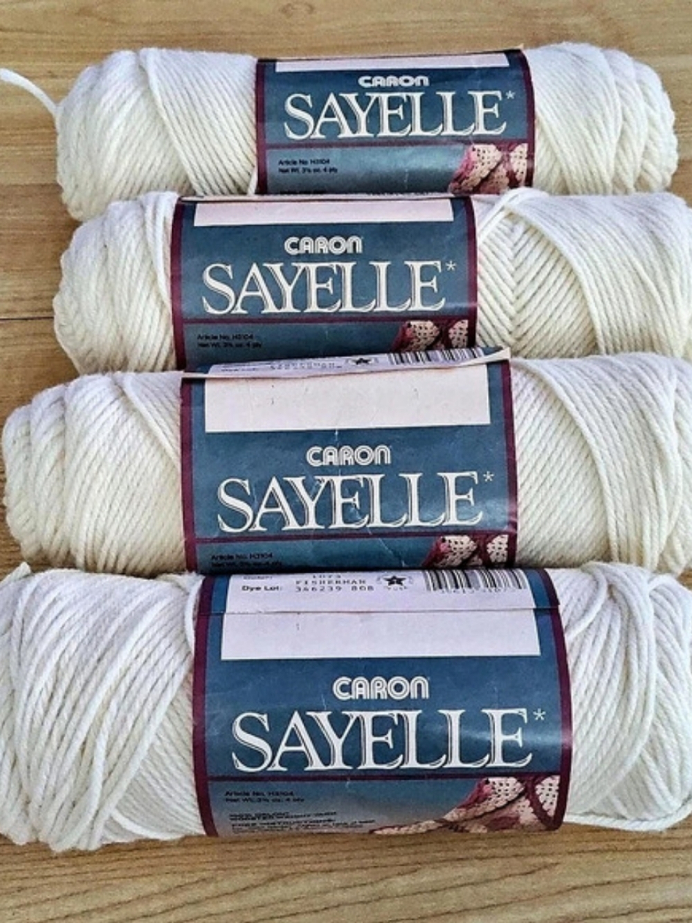 Lot Of 4 Sayelle Caron Yarn Vtg Acrylic fisherman color 1073